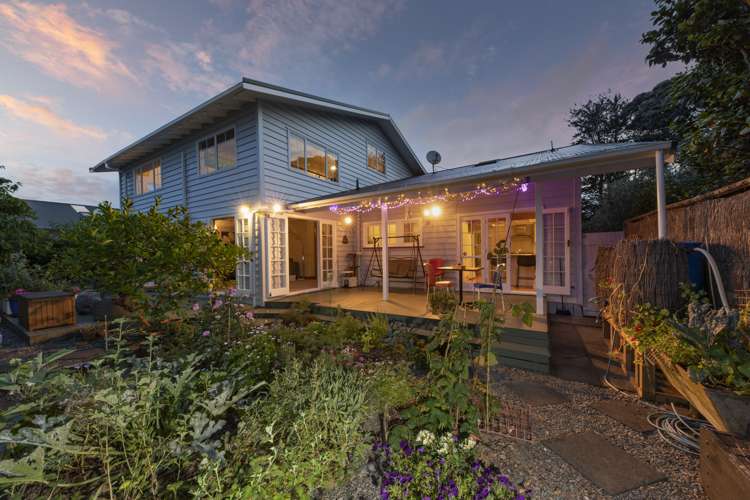 15 Fairholme Avenue Epsom_22