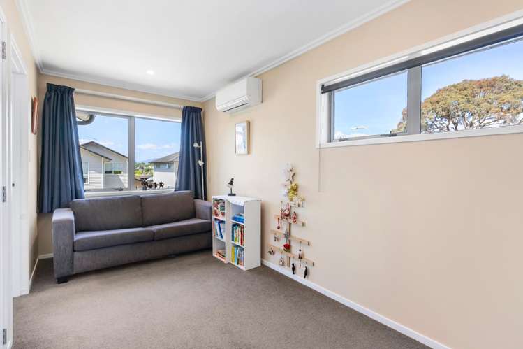 1 Chalfont Road Silverstream_17
