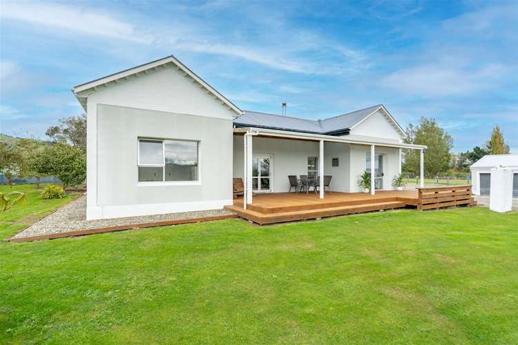 118 Back Road Milton_31