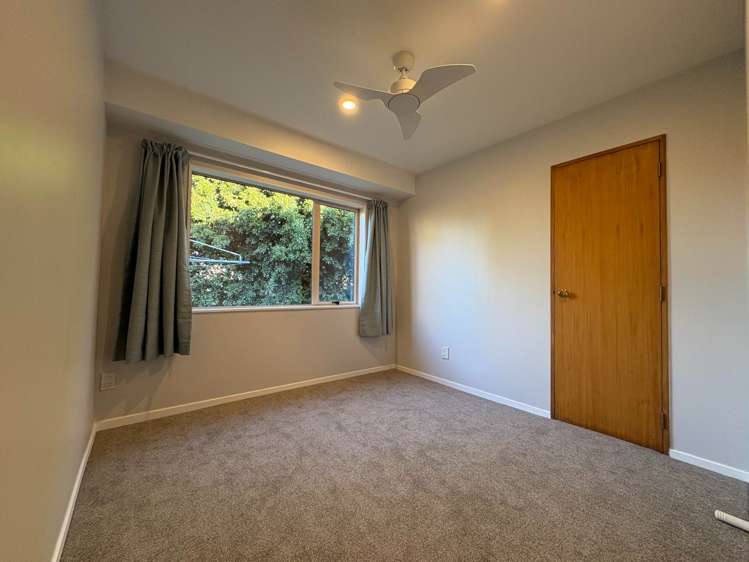 2/2 East Coast Road Milford_15