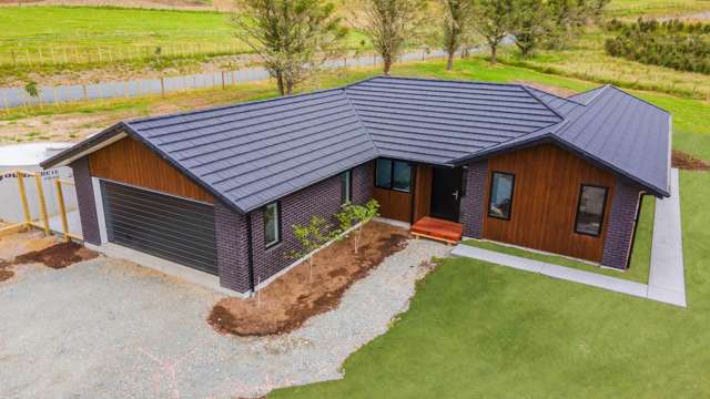 Executive Style Living in a Rural Retreat