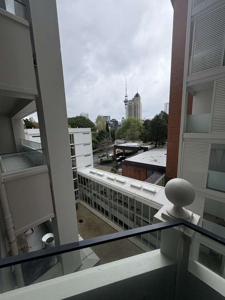 4E/14 Waterloo Quadrant Auckland Central_8