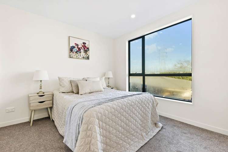 1/32 Airfield Road Takanini_5