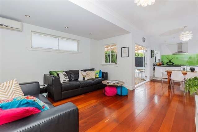 3 Mons Avenue Mount Roskill_2