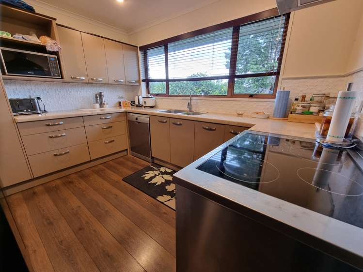 100 Huxley Street Pahiatua_11