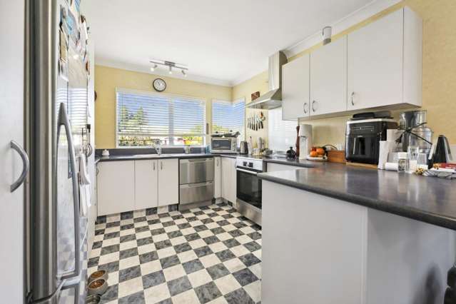 52 Stephens Place Hairini_3