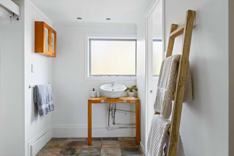 41 Laingholm Drive Laingholm_13