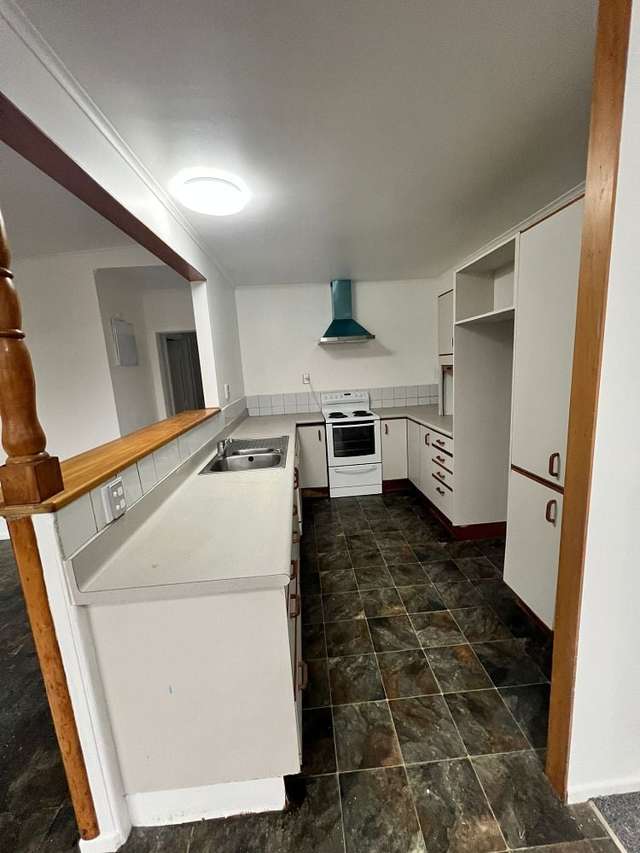 20 Evans Road Weymouth_4