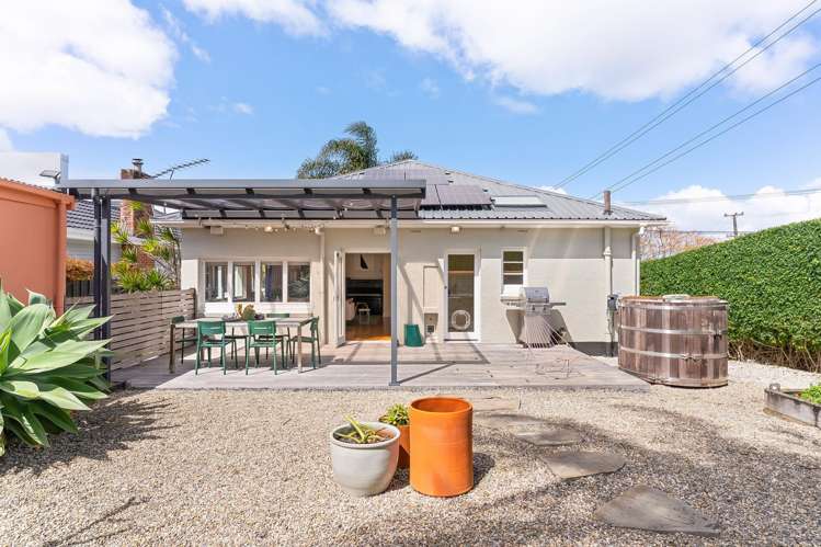75 Owairaka Avenue Mount Albert_11