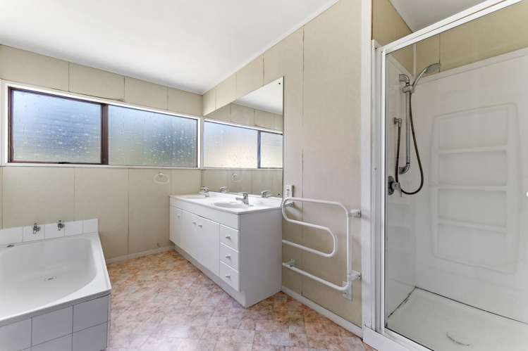 17 Polkinghorne Drive Manly_14