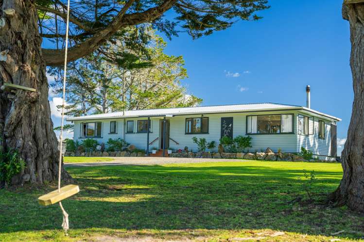 243 Pataua South Road_0