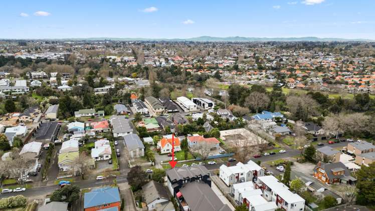 1/14 Hammond Street Hamilton Central_2