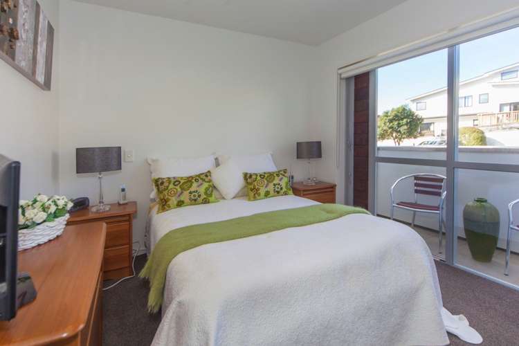 B6/60 Masons Road Oteha_9