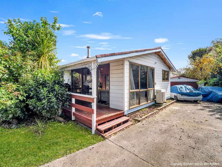 27 Ray Small Drive Papakura_1