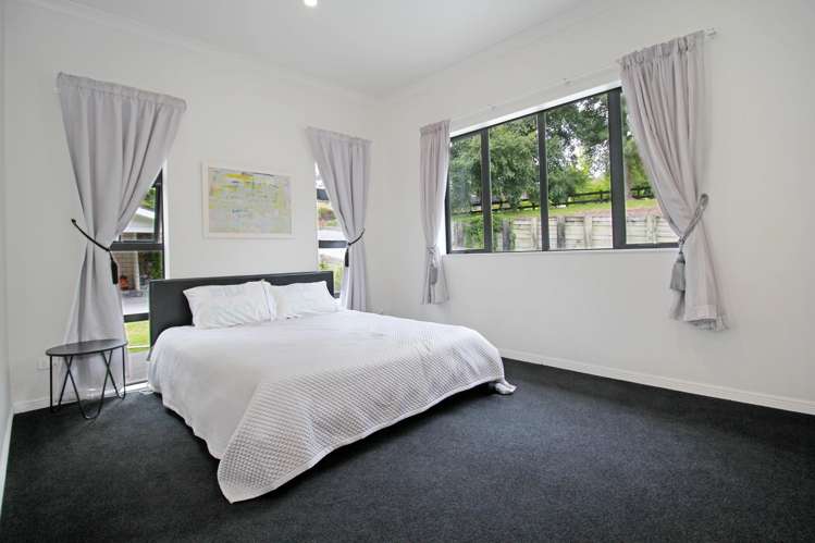 12 Judge Richardson Drive Opaheke_17
