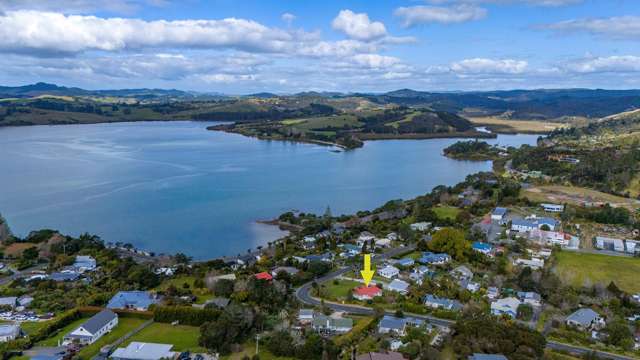 18 Grey Street East Mangonui_3