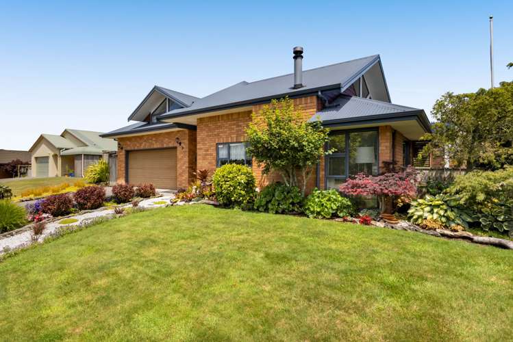 9 Elizabeth Grove Stratford_53