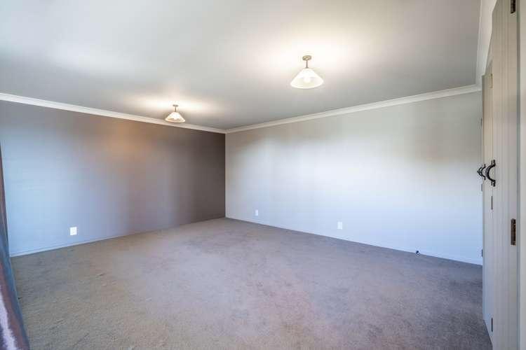 2 David Street Riverton_20