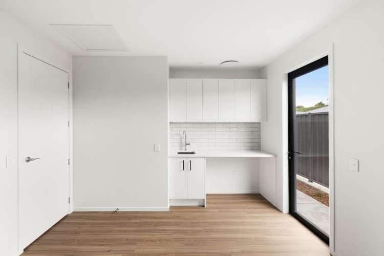 6 Tutira Place Poraiti_11