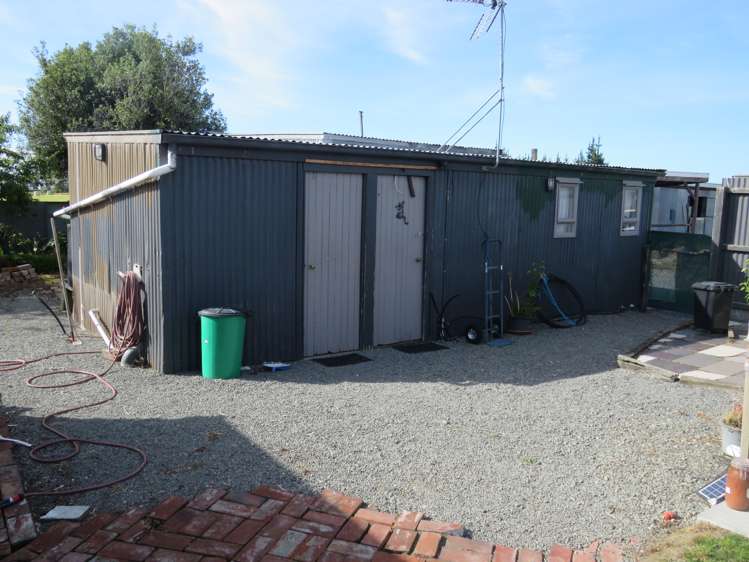 101 Wards Road Chertsey_17