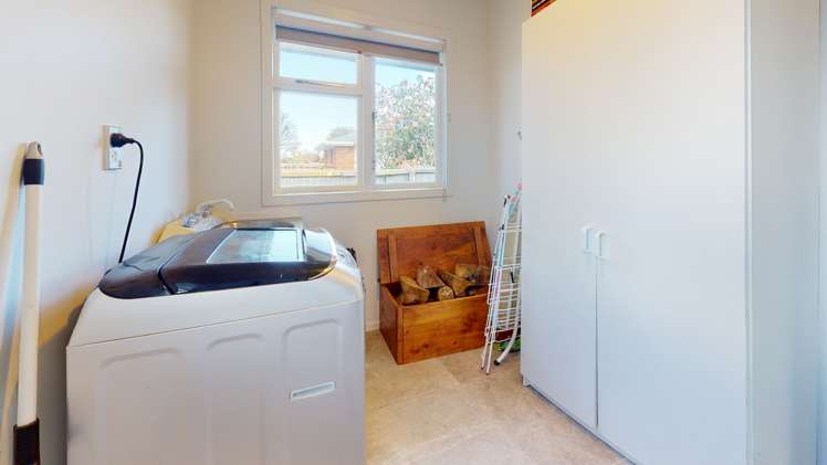 35 Davis Crescent Netherby_10