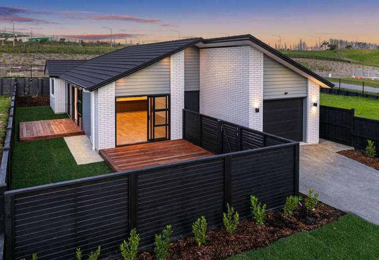 15 Sidwell Road Wainui_1