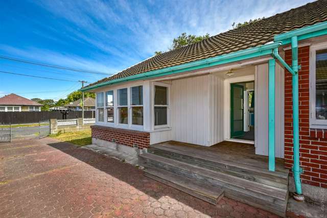 7 Carisbrooke Street Aranui_3