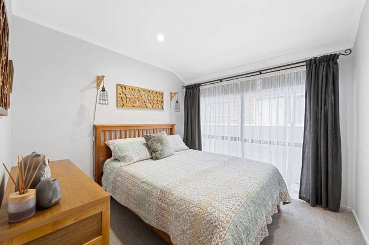 3 Bezar Place Flat Bush_32