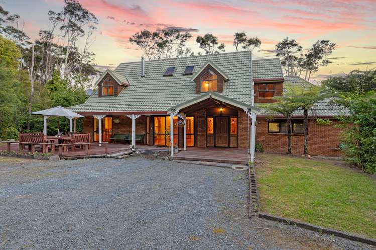 8 Chenery Road Red Beach_7