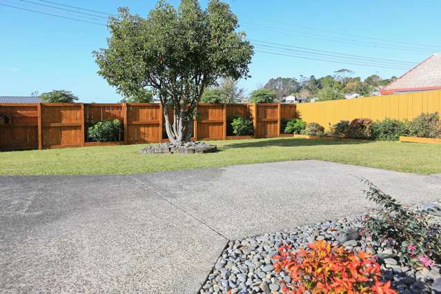 212 Glengarry Road Glen Eden_2