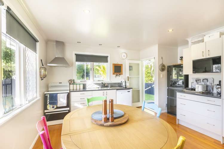 27 Riwai Street Paraparaumu_7