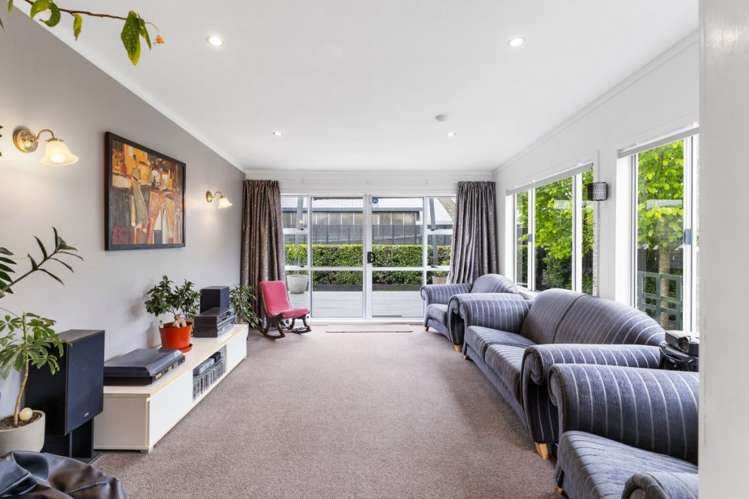 37 Birchfield Avenue Dallington_22