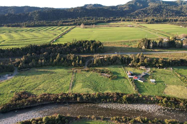 916 Old Christchurch Road Hokitika_0