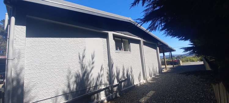 23 Sneyd Street Tuatapere_12