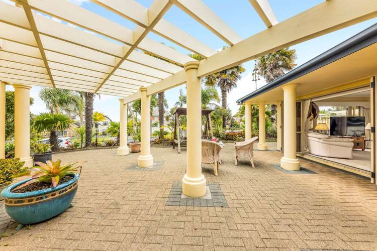 2 Anaheim Boulevard Shamrock Park_5