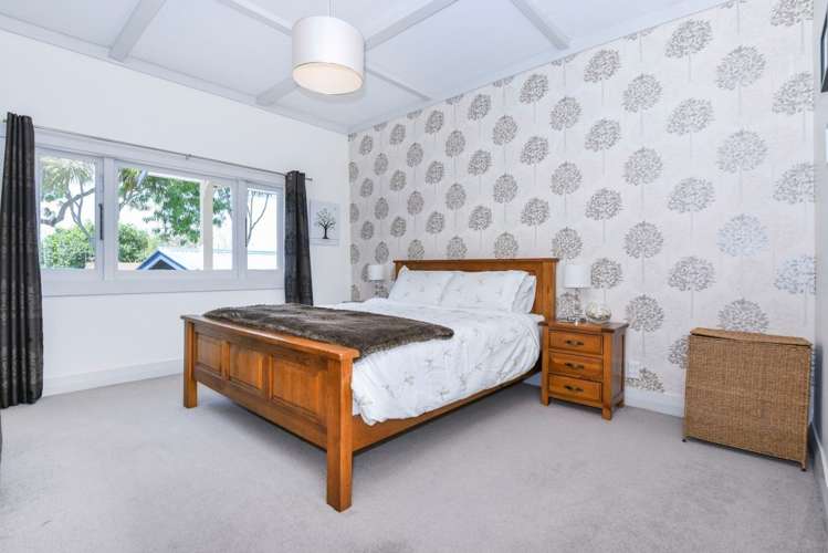 14 Rangipawa Road One Tree Hill_11