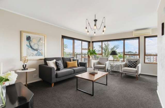 2/22 Martin Crescent Northcote Central_2