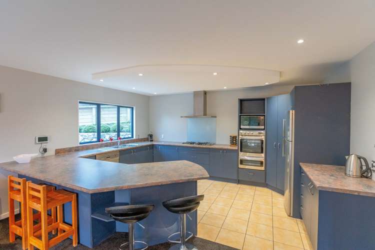 56b Joseph Banks Drive Whitby_1