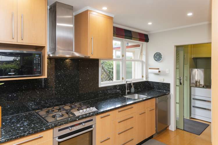 15 Riverside Road Whataupoko_5