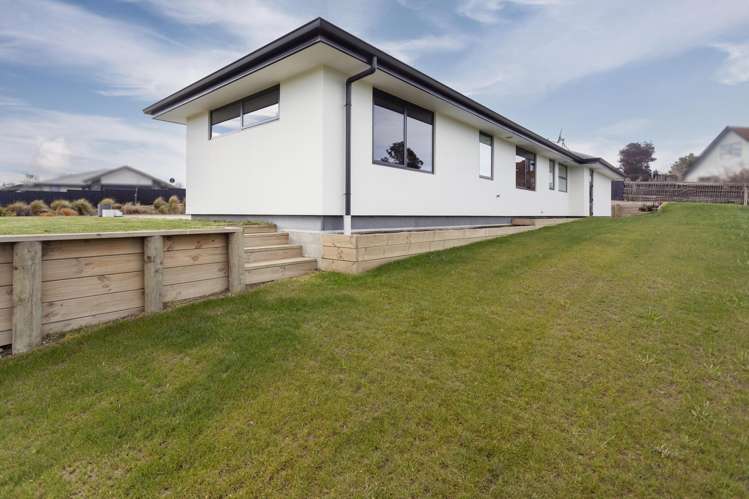 12 Whitehaven Street Weston_33