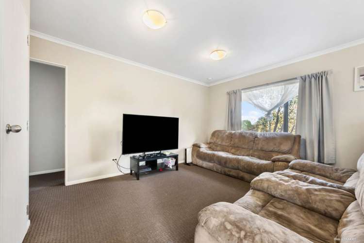 1 Rixon Place Te Atatu Peninsula_5