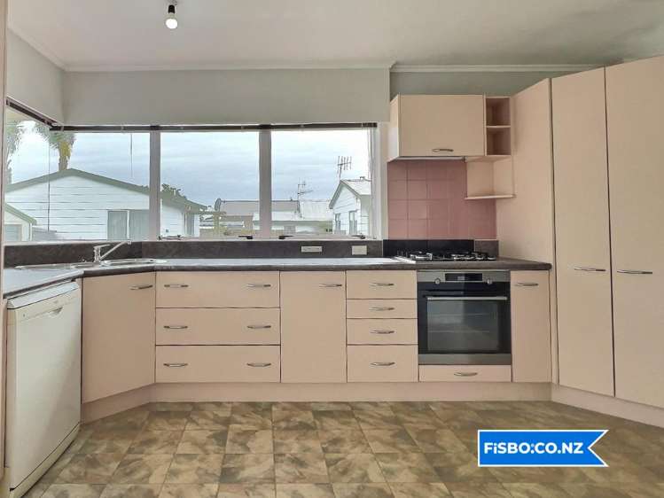 36 Bowling Road Greenmeadows_12