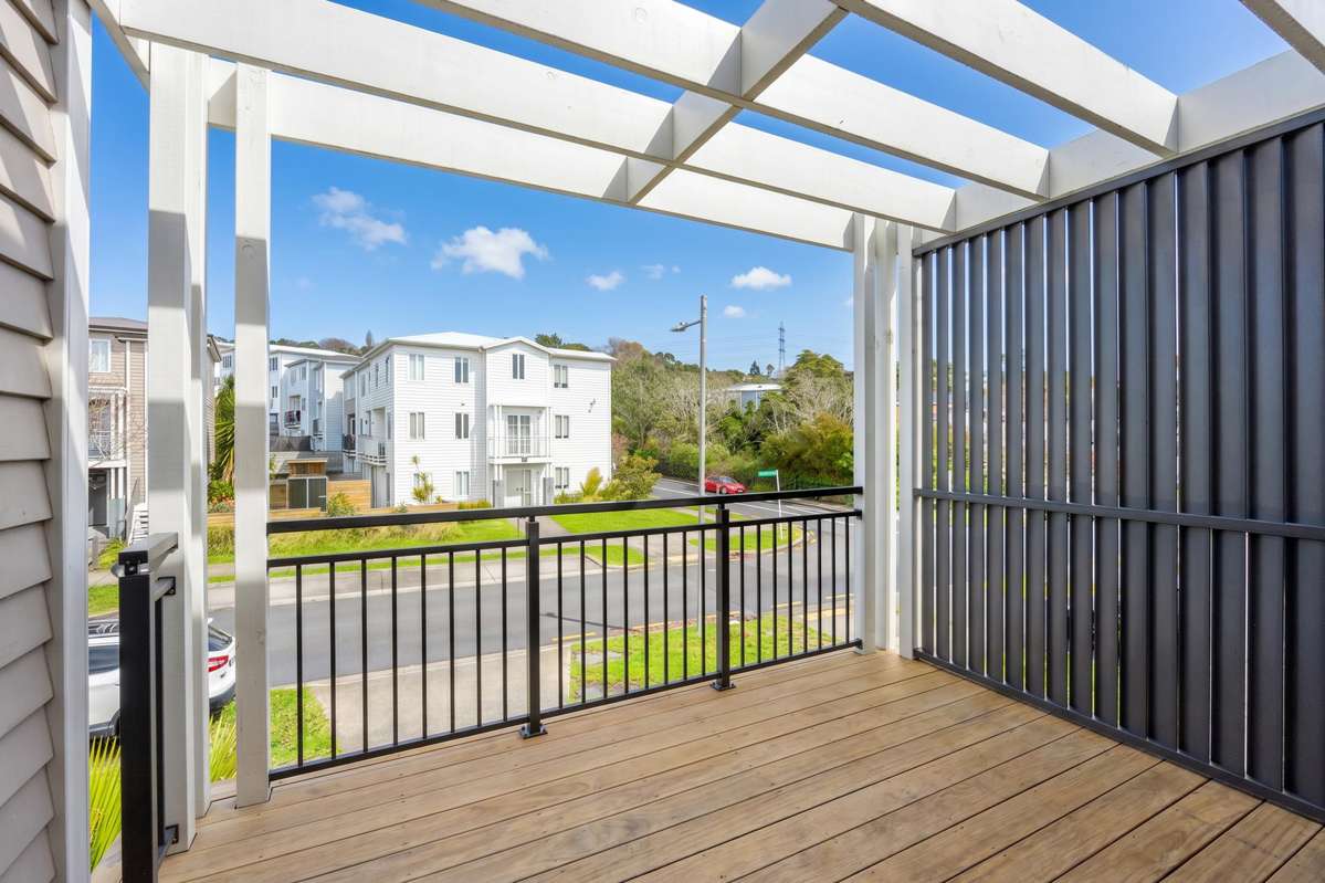 60 Arrowsmith Drive_3