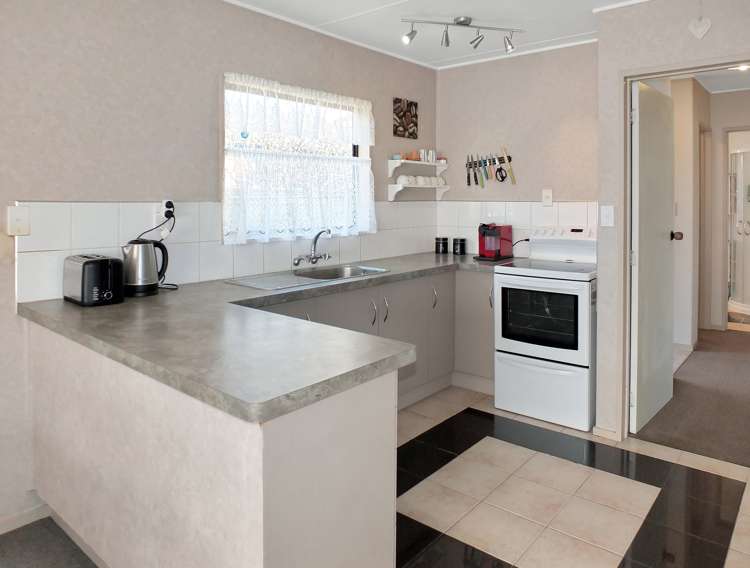 16 Cousins Avenue East Foxton Beach_5