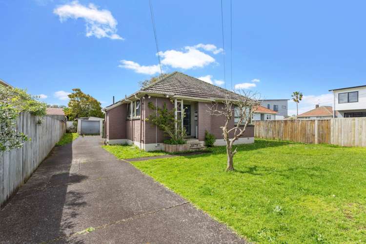 19 Parkinson Avenue Owairaka_0