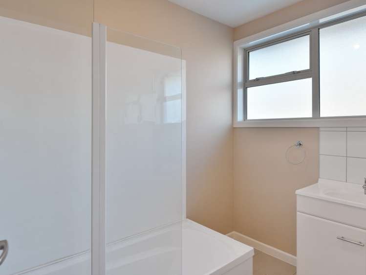 10 Davidson Crescent Hornby_12