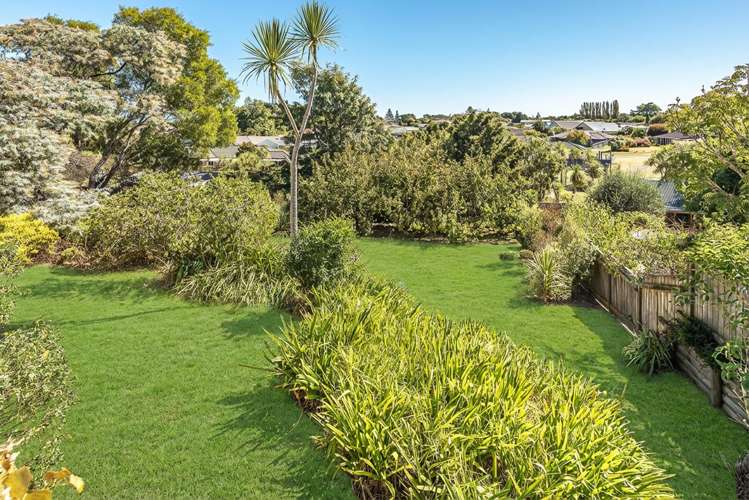 4 Rotokawau Drive St Johns Hill_24