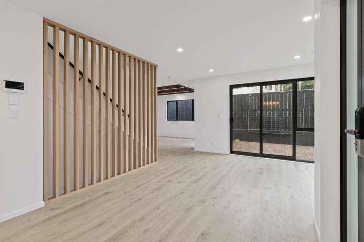 3/6 Pikitea Road Mangere Bridge_14