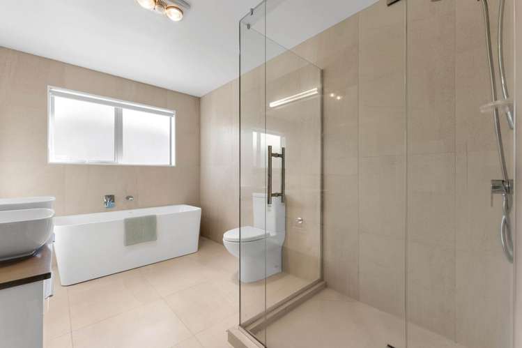 10 Tinaku Road Flat Bush_17