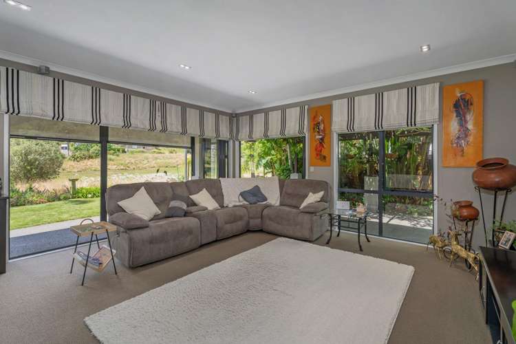 29 Sanctuary Cove Pauanui_11